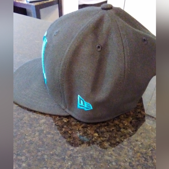 New East Coast Lifestyle x New Era Hat - Picture 2 of 4